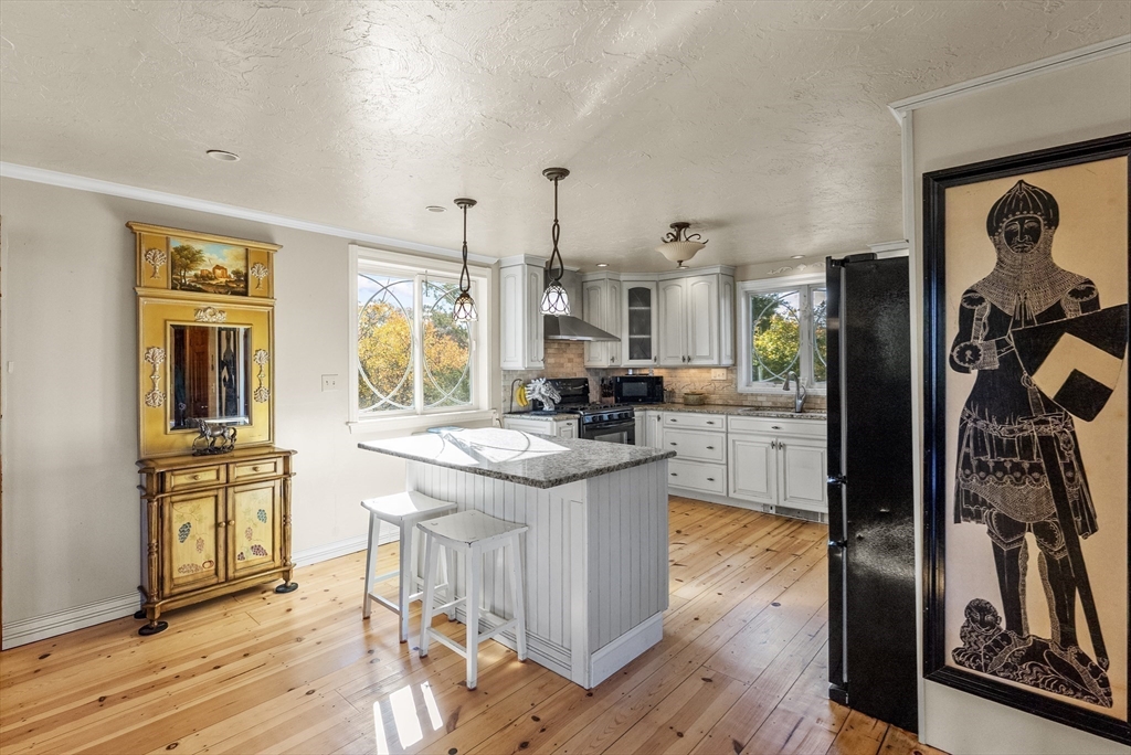 92 Lookout Point Rd