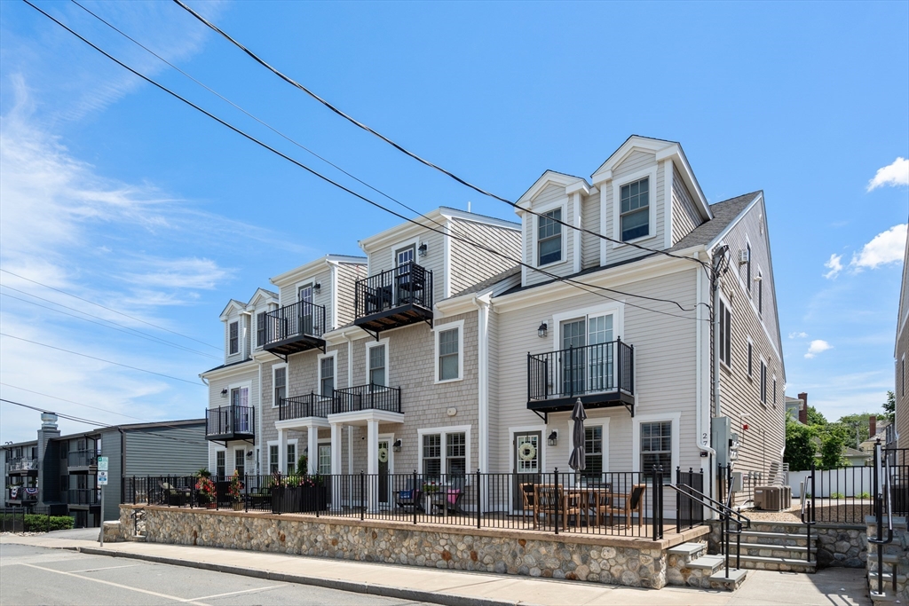 27 Howland # 7