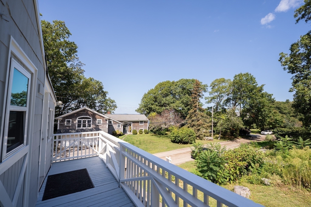41 Bay Shore Dr