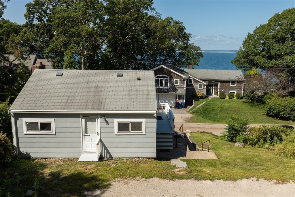41 Bay Shore Dr