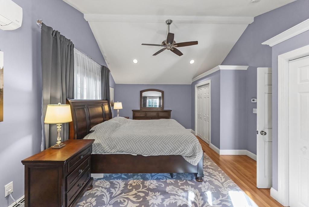 8 Copper Beech Drive