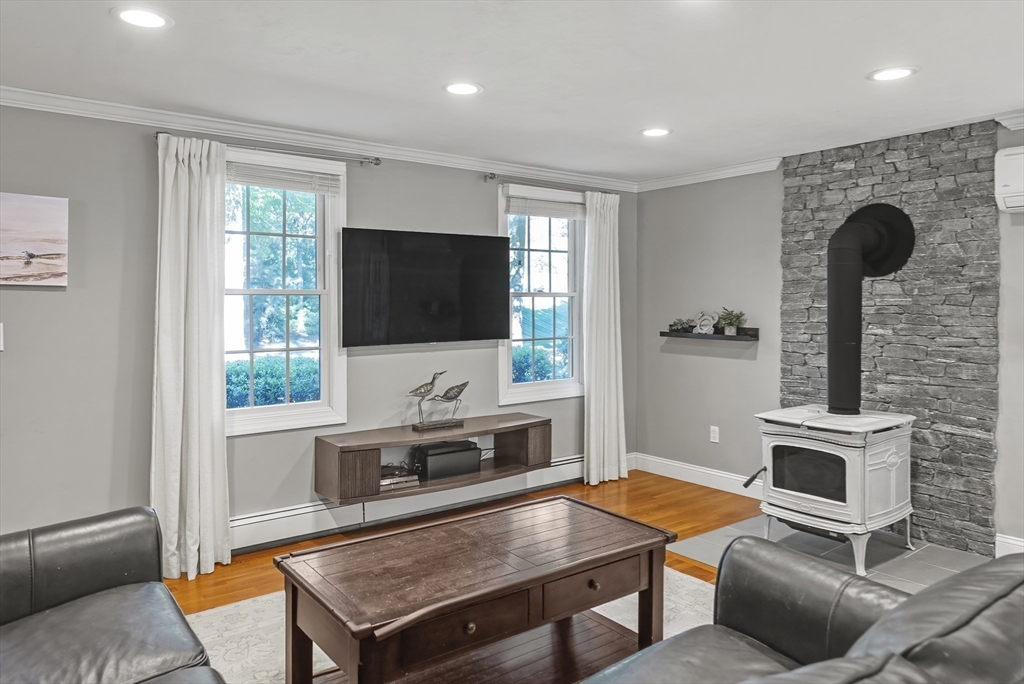 8 Copper Beech Drive