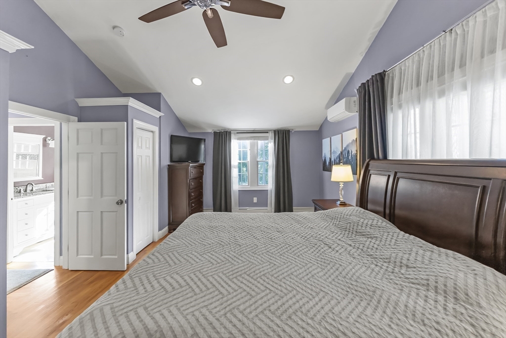 8 Copper Beech Drive