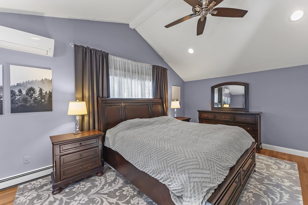 8 Copper Beech Drive