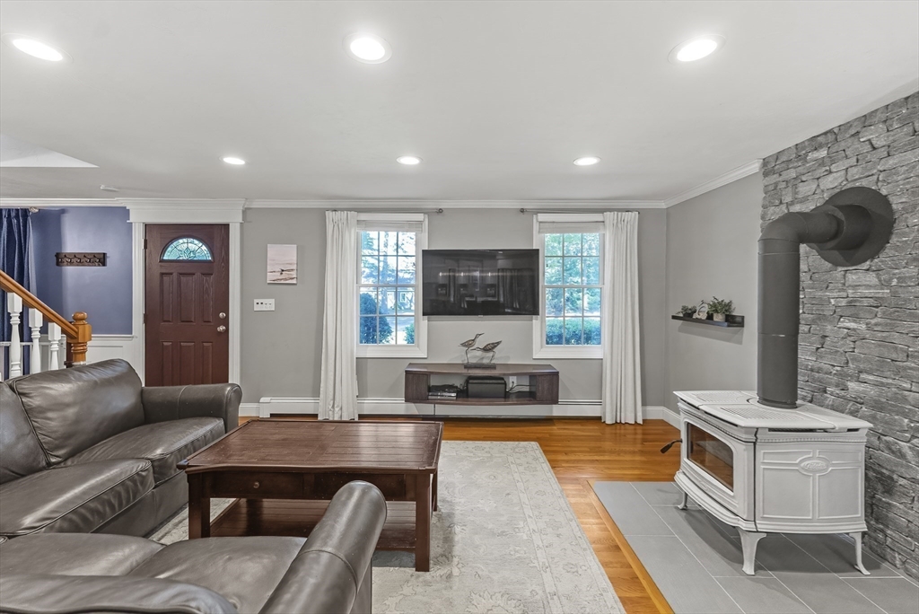 8 Copper Beech Drive