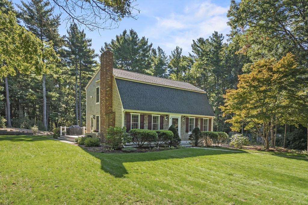 8 Copper Beech Drive