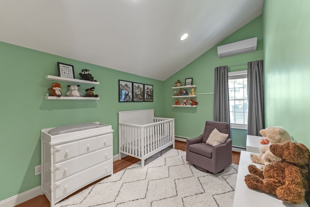 8 Copper Beech Drive