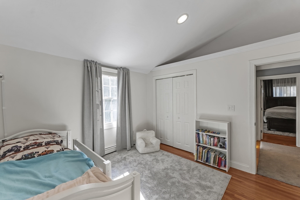 8 Copper Beech Drive