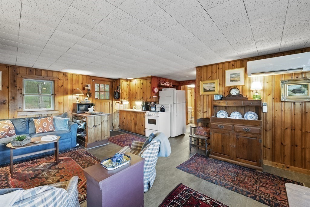 1029 Old Sandwich Rd