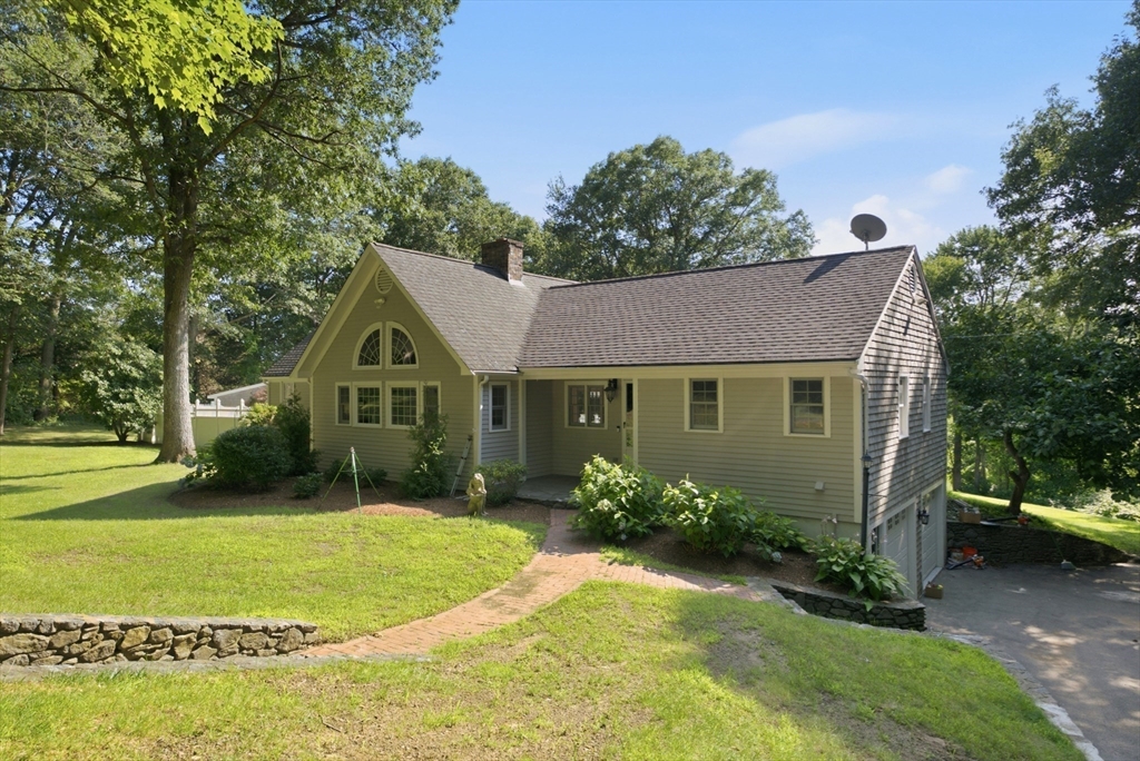 61 Clifford Rd