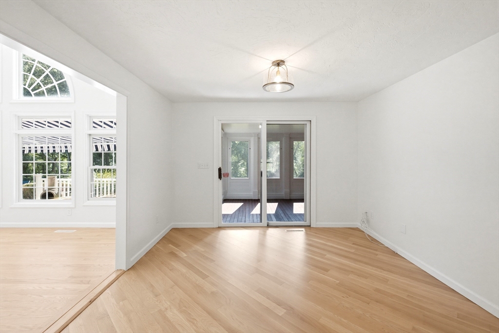 61 Clifford Rd