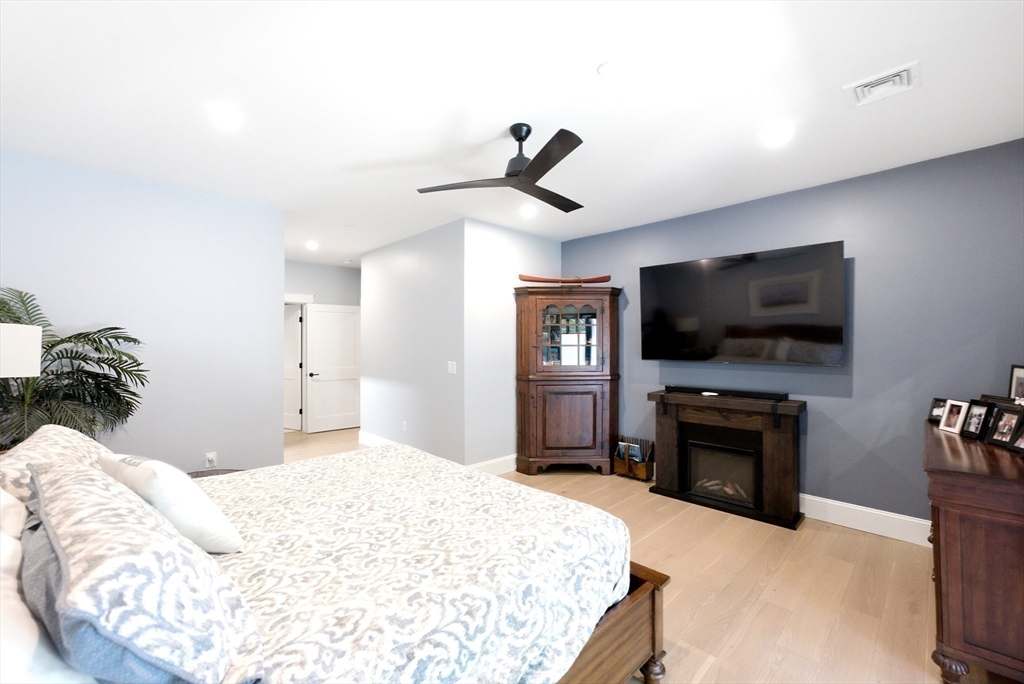 134 Court St # 2