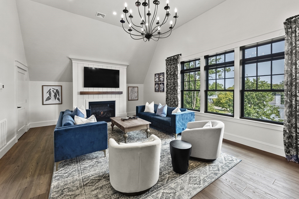 134 Court St # 2