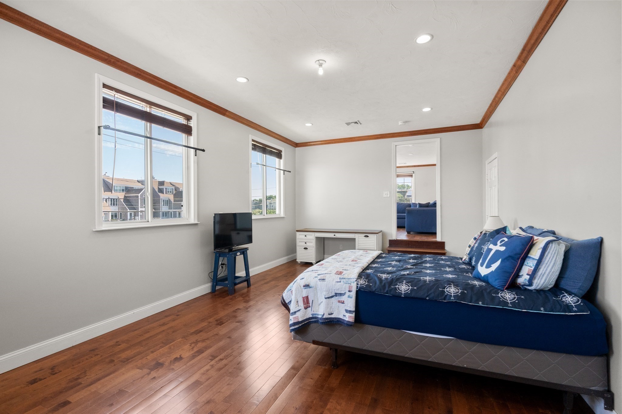 20 Taylor Ave
