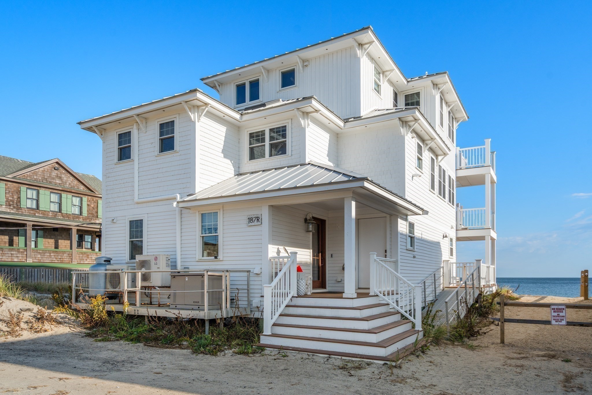187 R Taylor Avenue