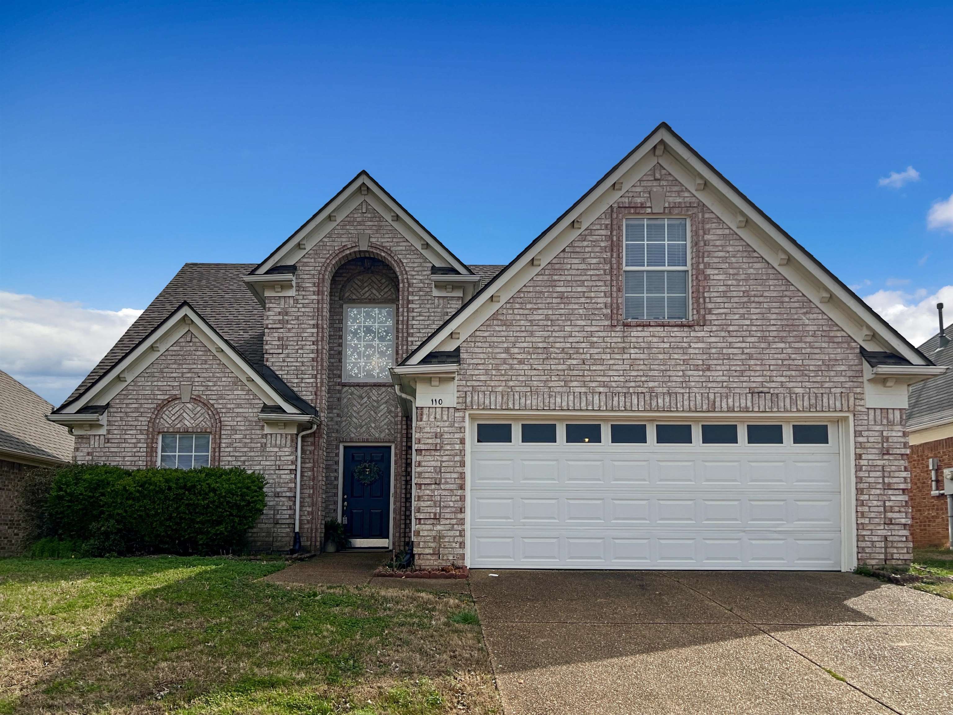 110 HIDDEN GARDEN DR