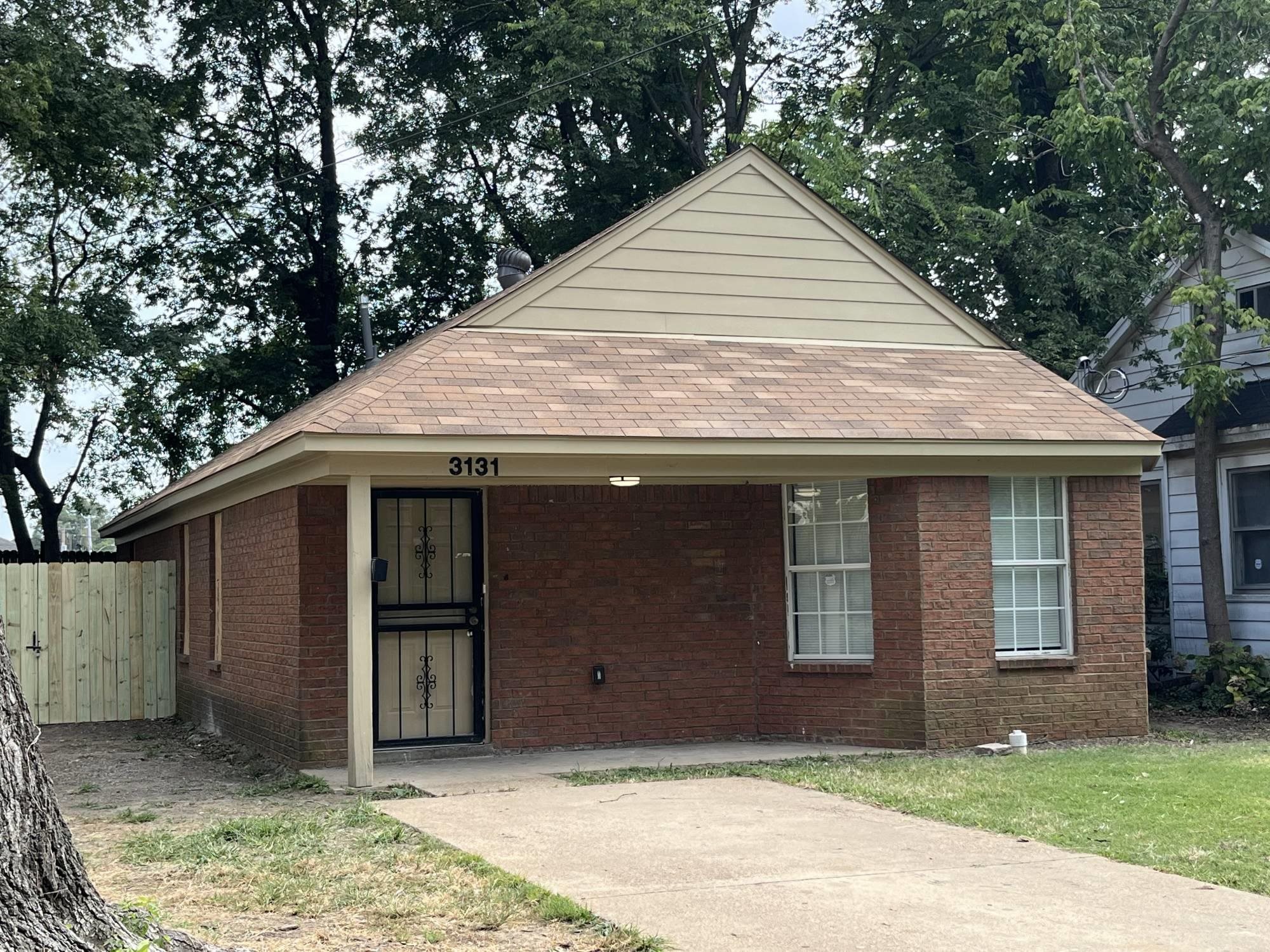 3131 FAXON AVE