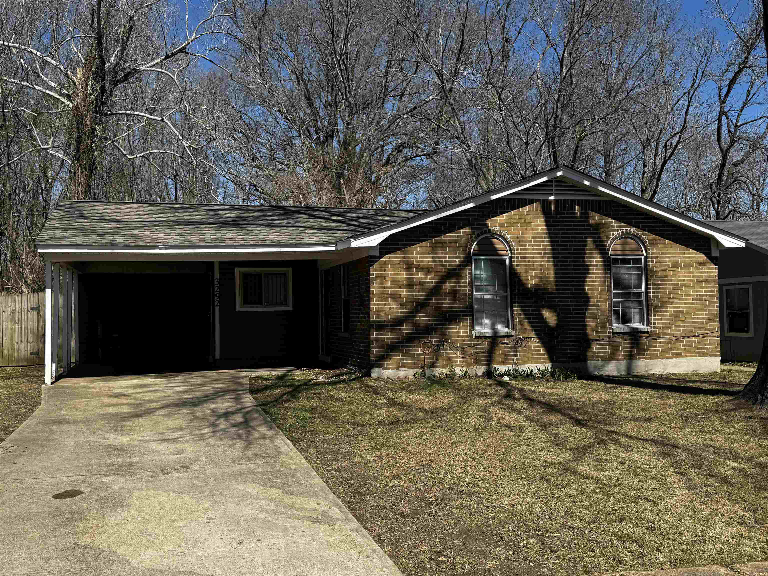 3292 SANDY SPRINGS DR