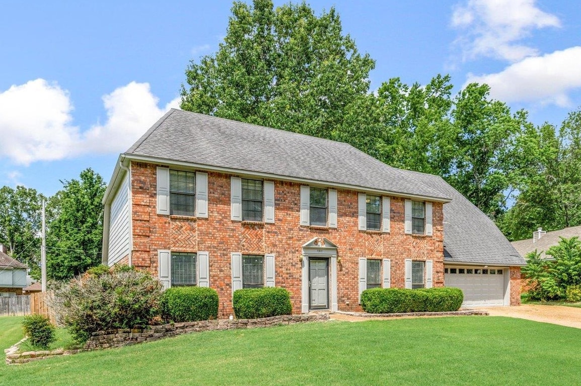 1311 FOX TRACE DR