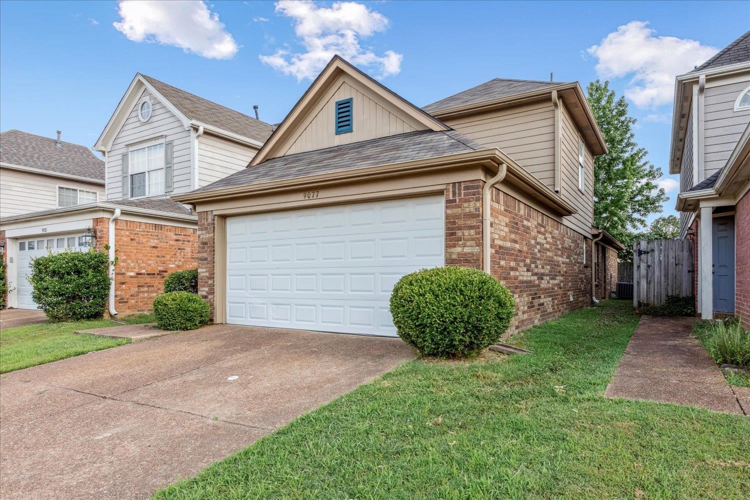 9077 CINDERHILL CV W