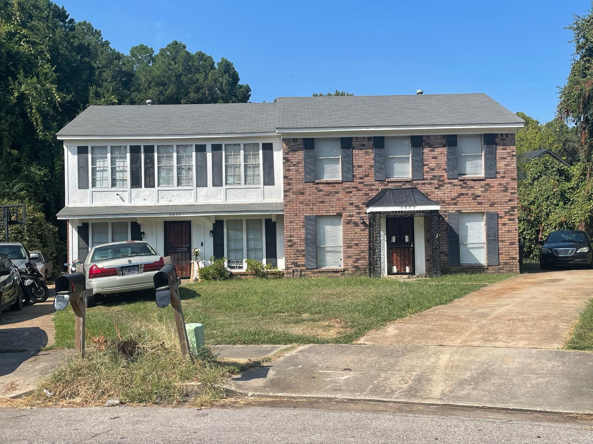 3875-3877 CAMELIA CV