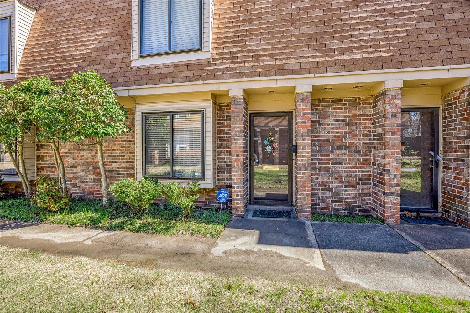 6621 S POPLAR WOODS CIR Unit: 5