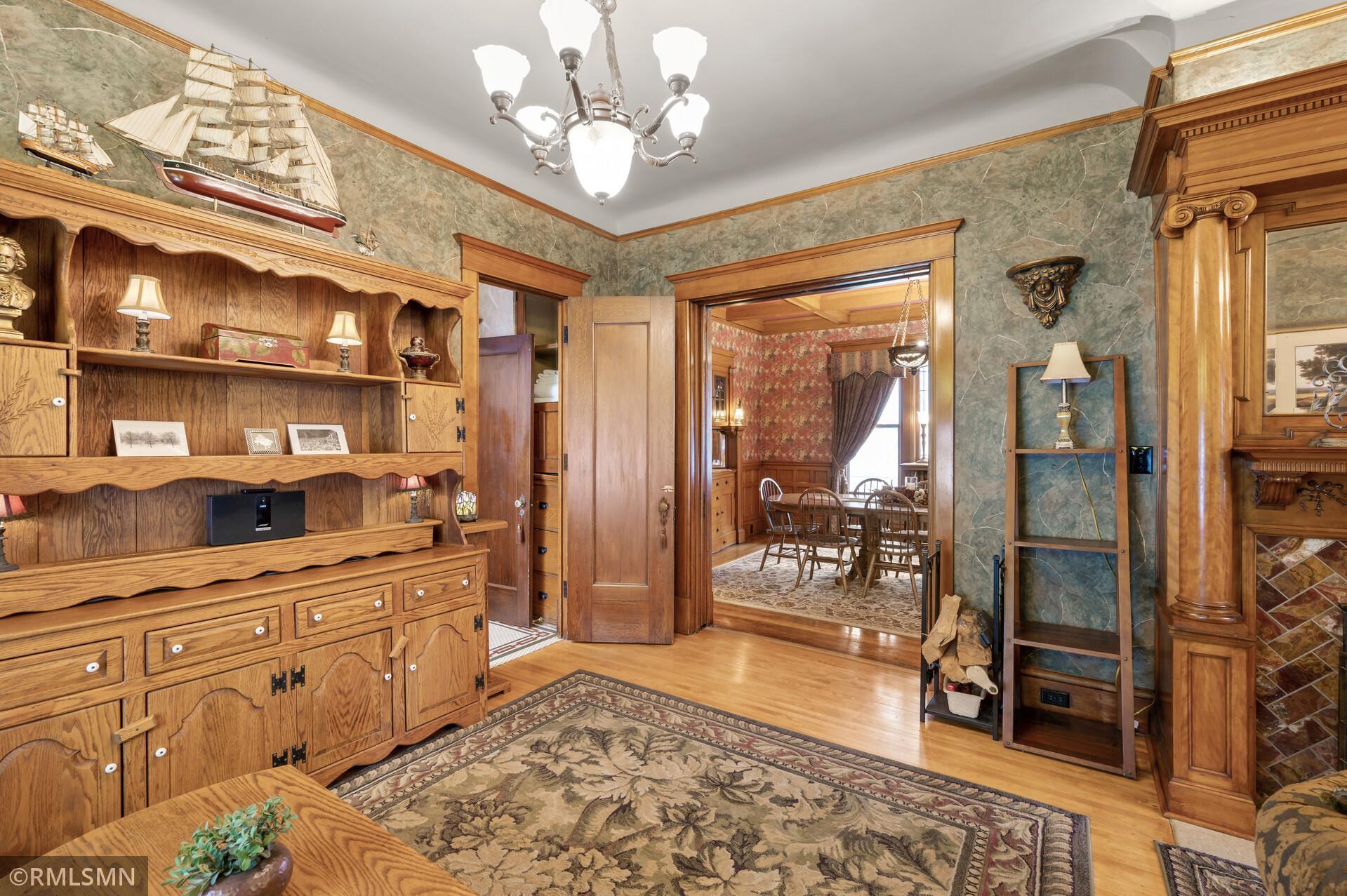 1418 Adams Street NE