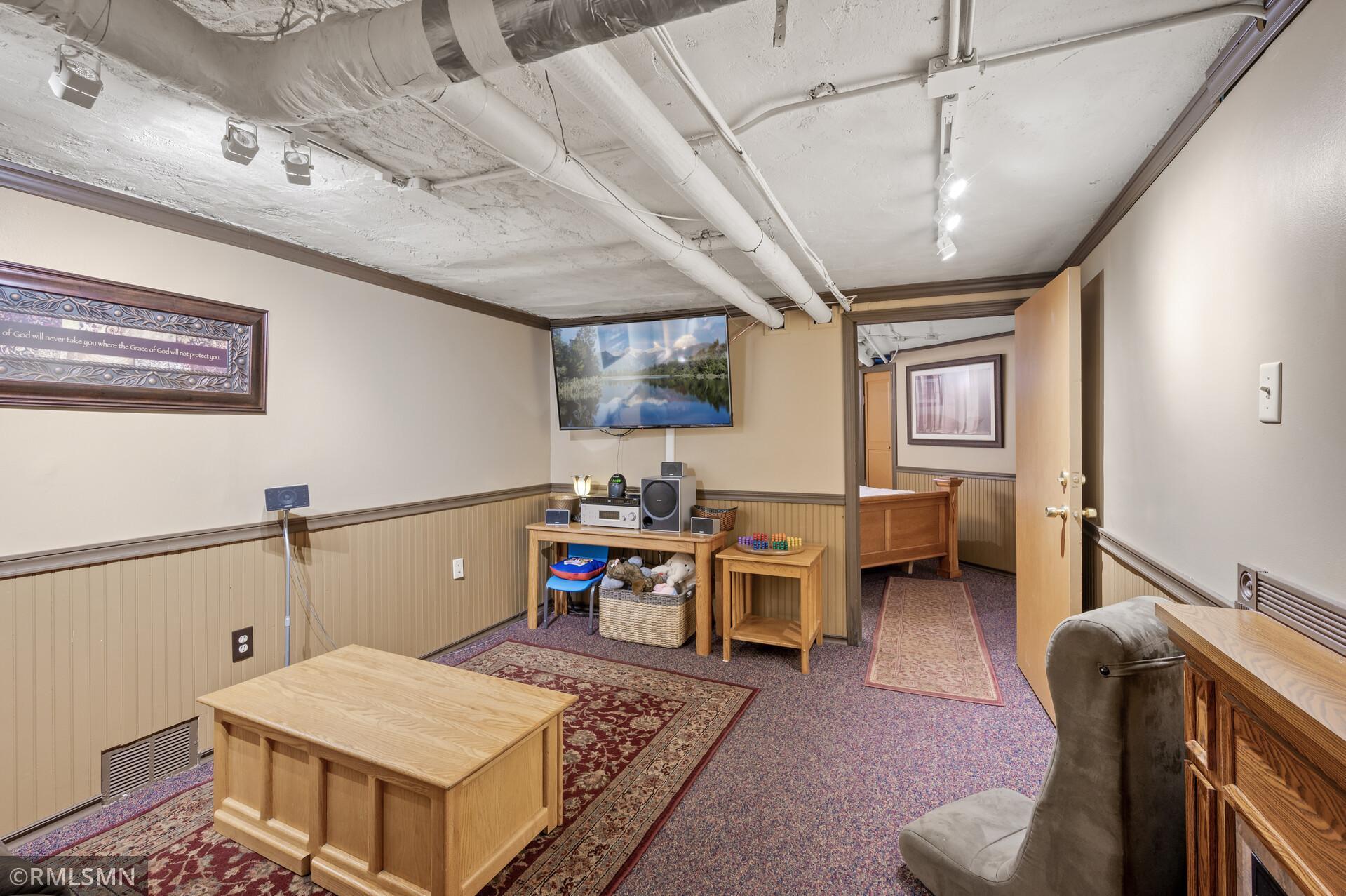 1418 Adams Street NE