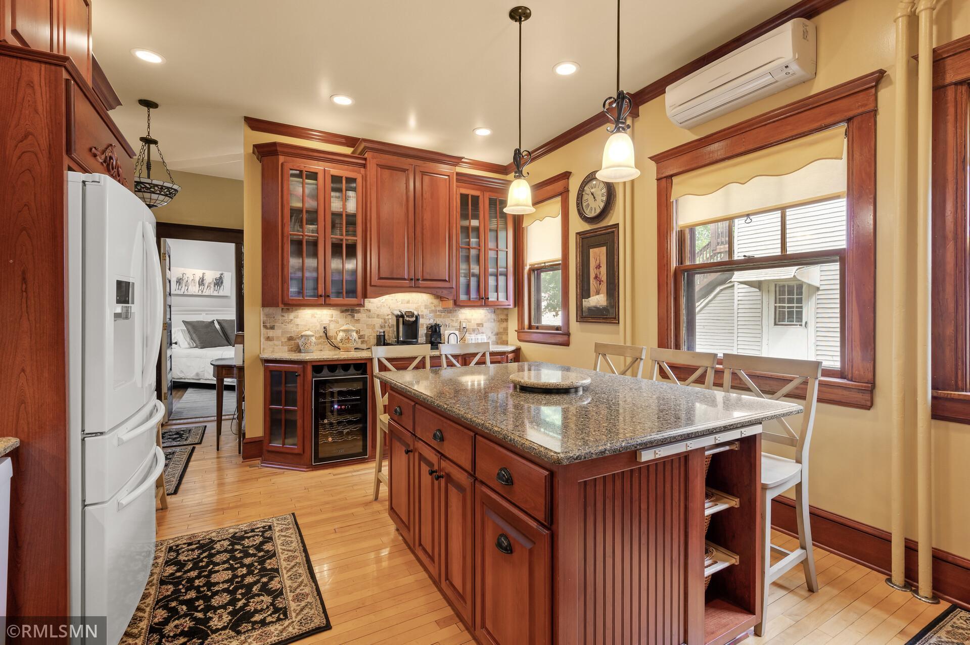 1418 Adams Street NE