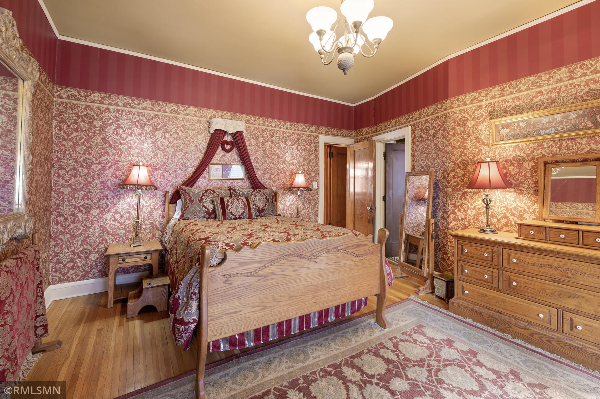 1418 Adams Street NE