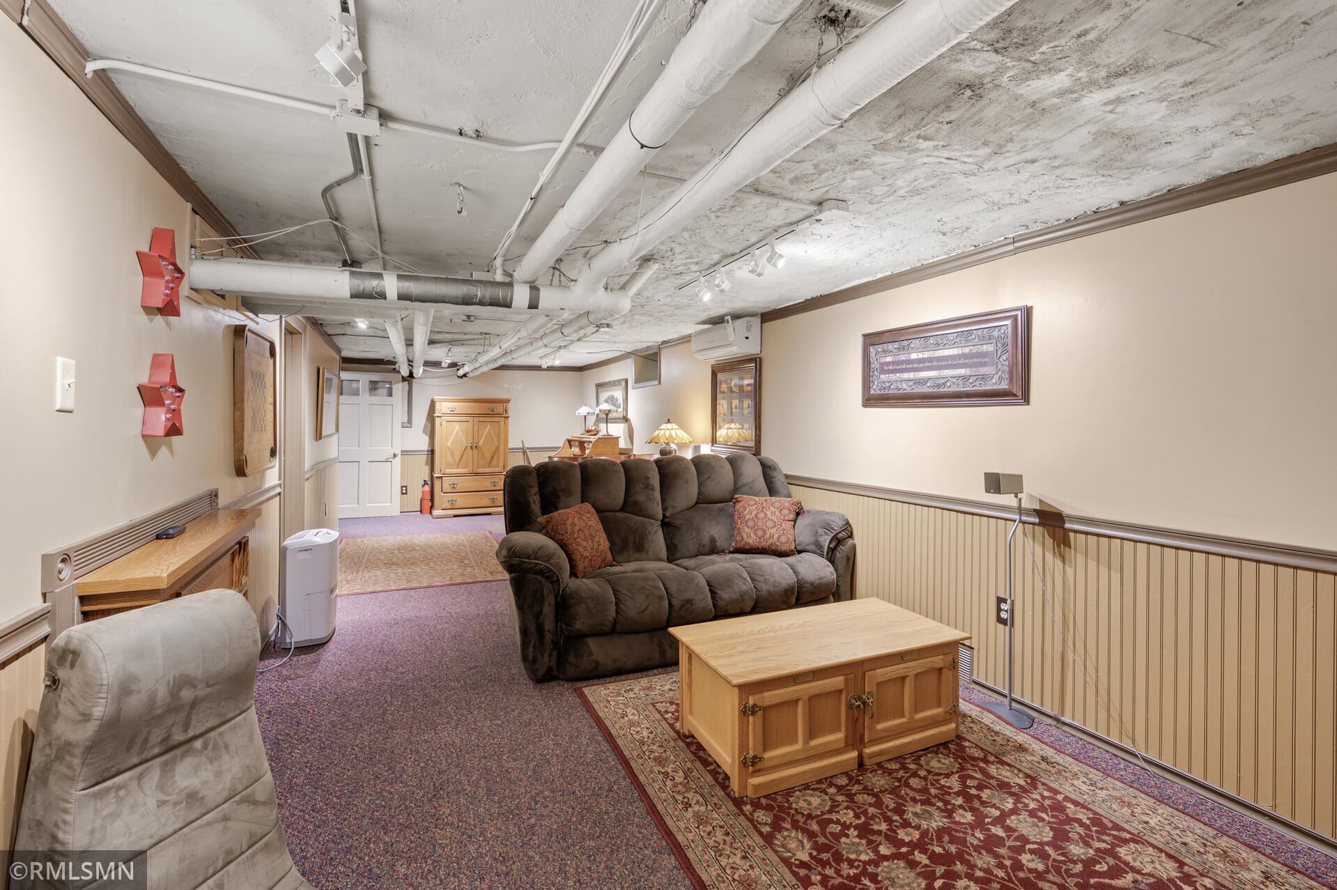 1418 Adams Street NE