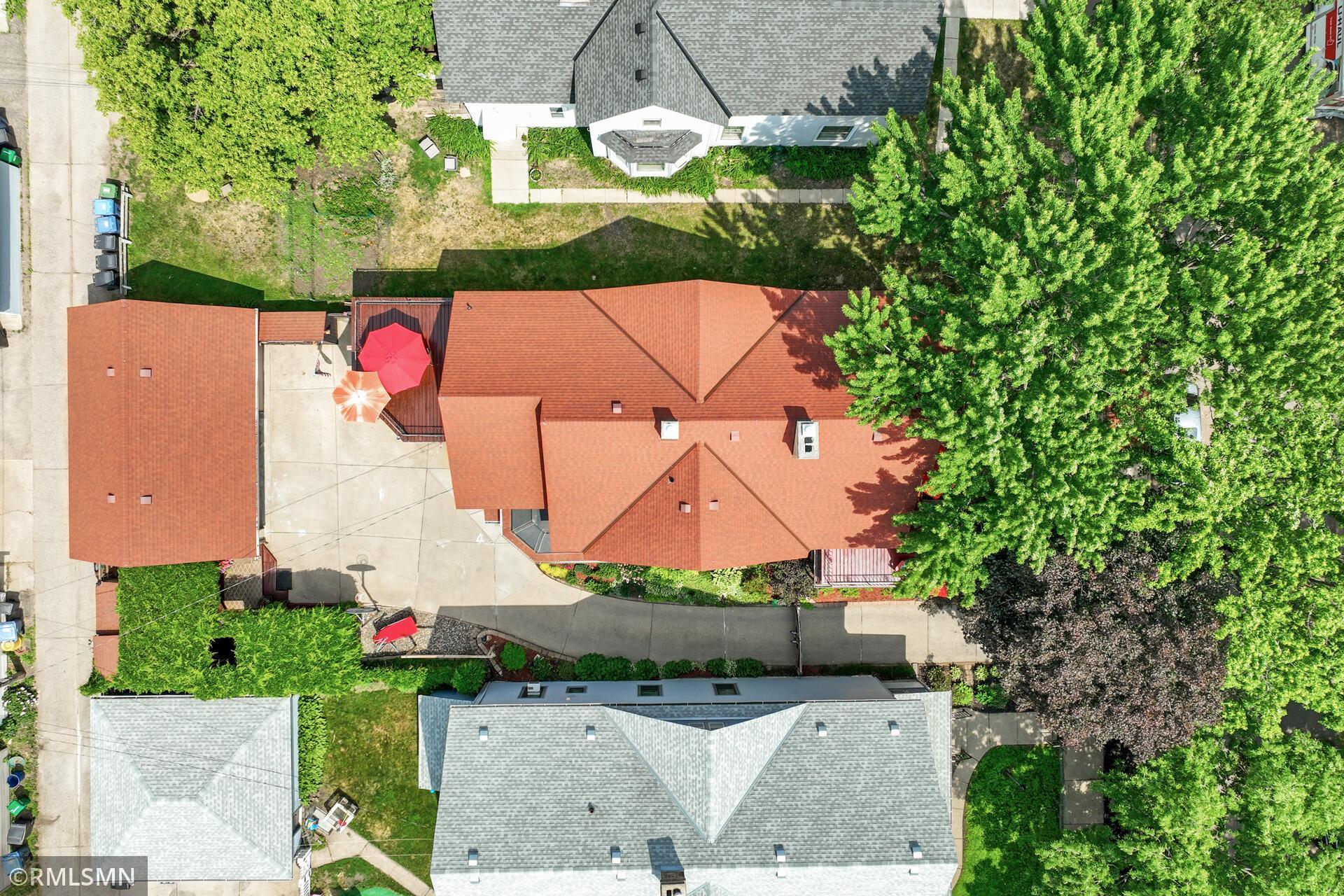 1418 Adams Street NE