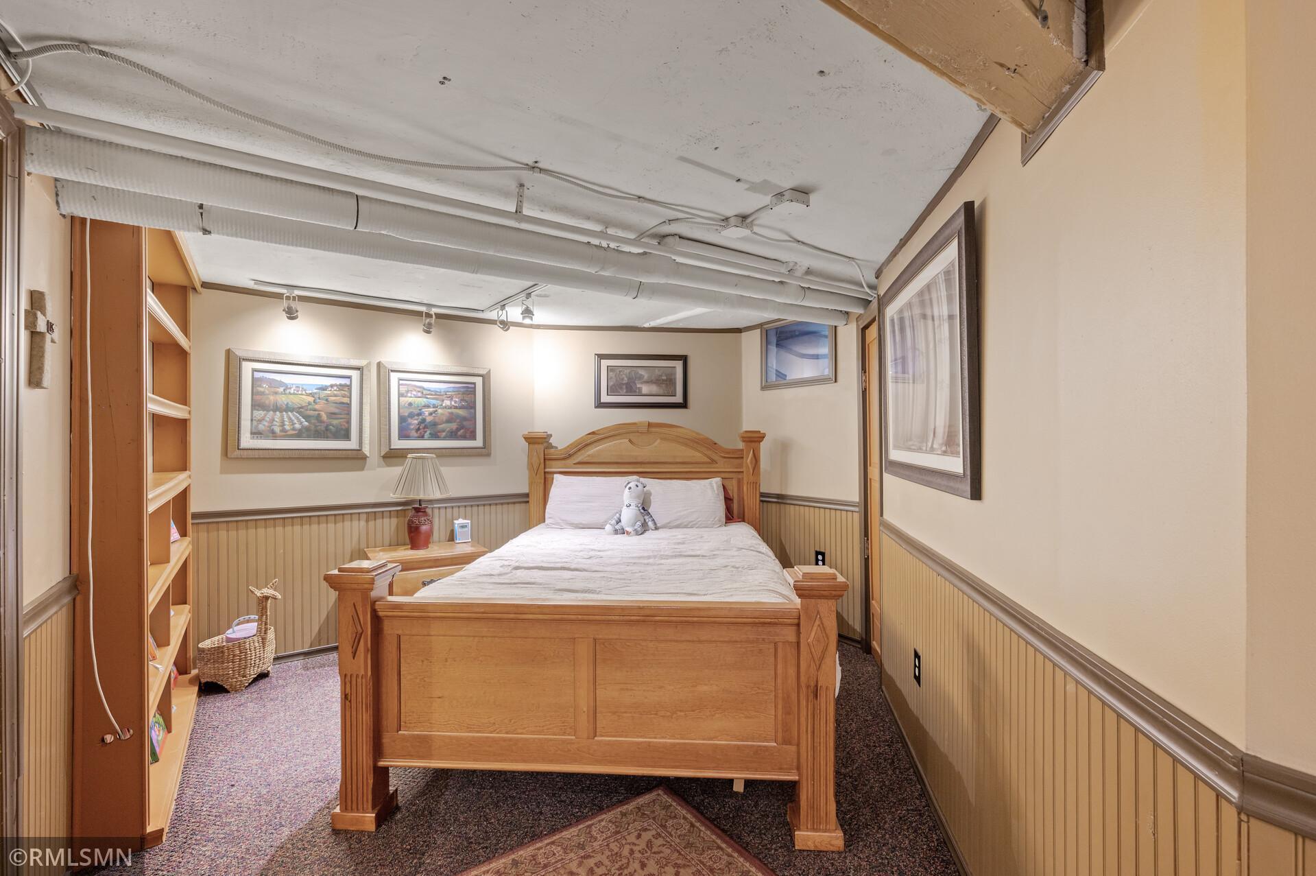 1418 Adams Street NE