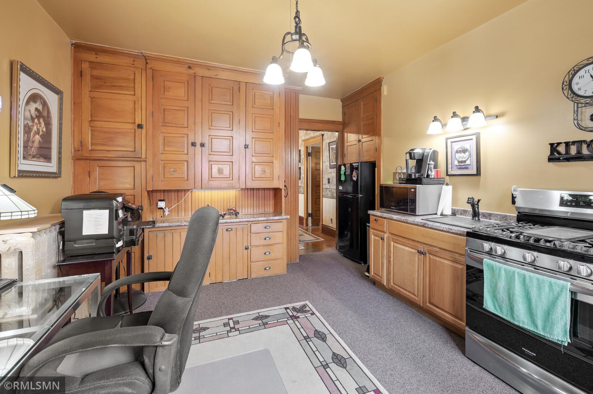 1418 Adams Street NE