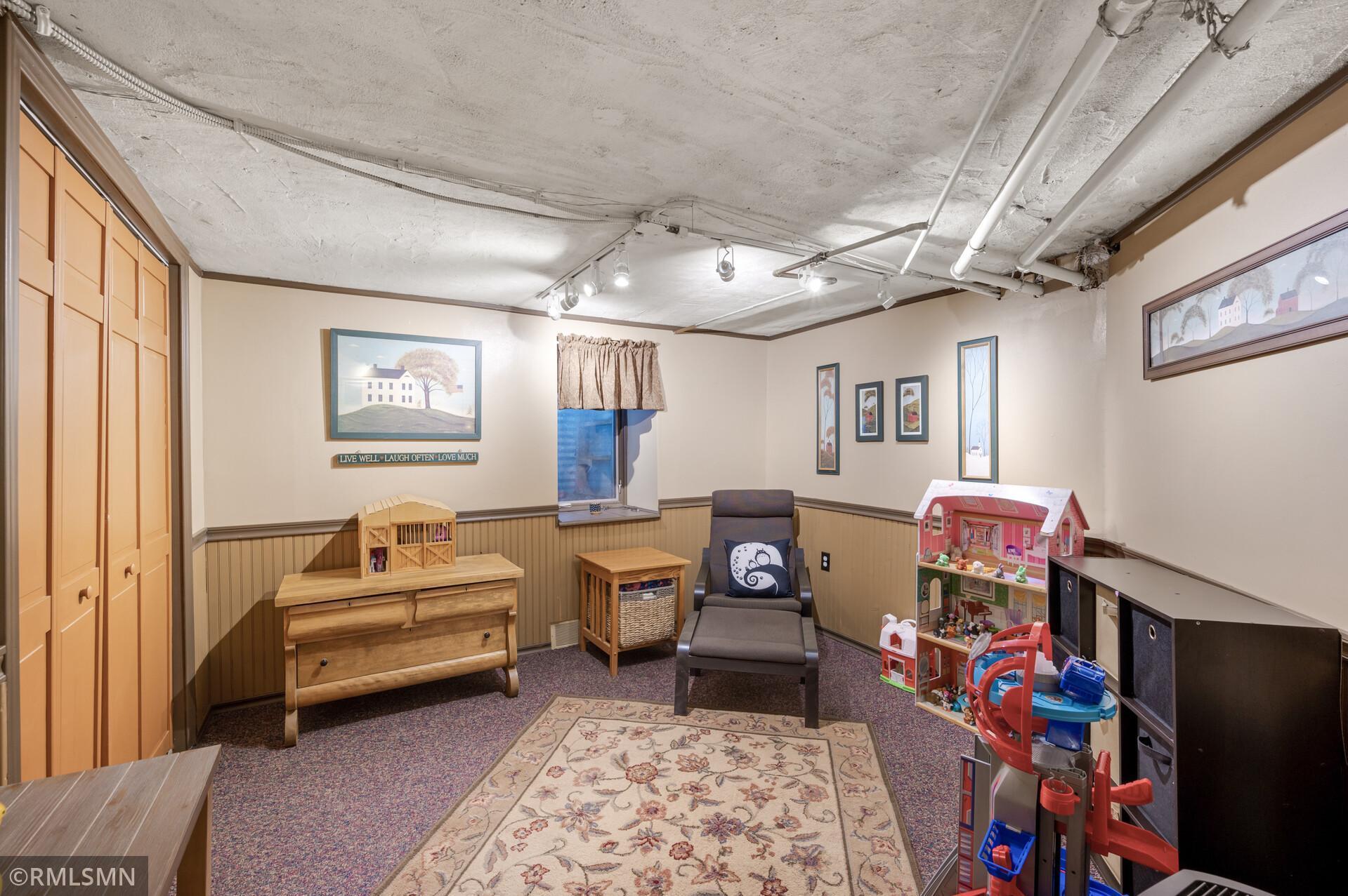 1418 Adams Street NE