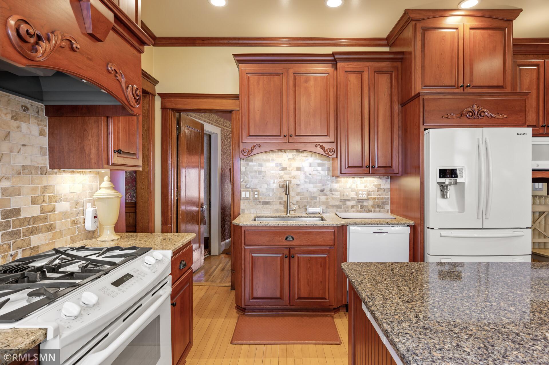 1418 Adams Street NE