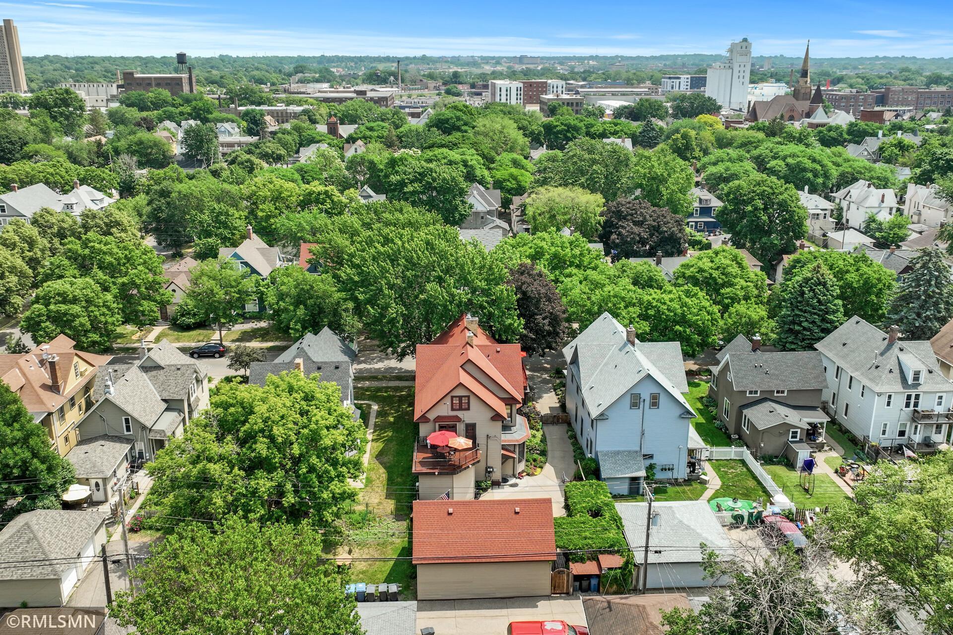 1418 Adams Street NE