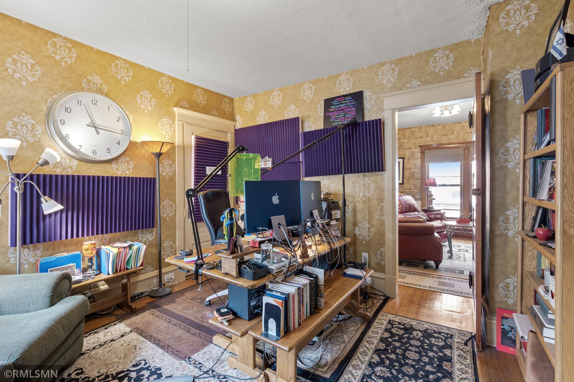 1418 Adams Street NE