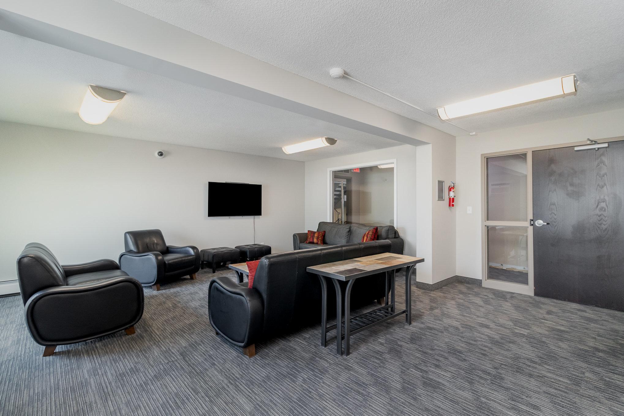 333 8th Street SE Unit: 105