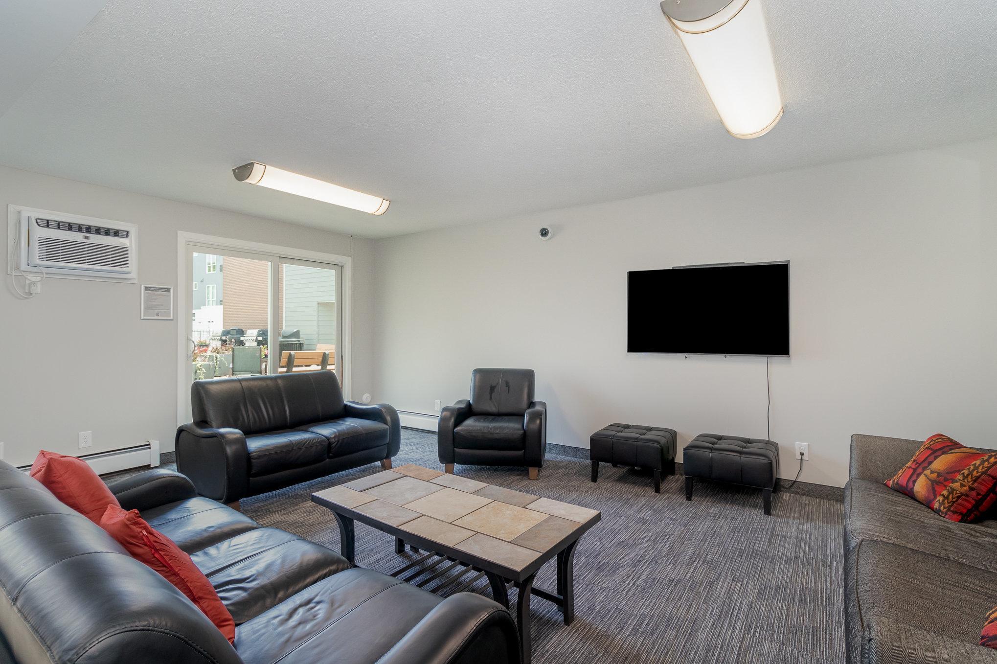 333 8th Street SE Unit: 105