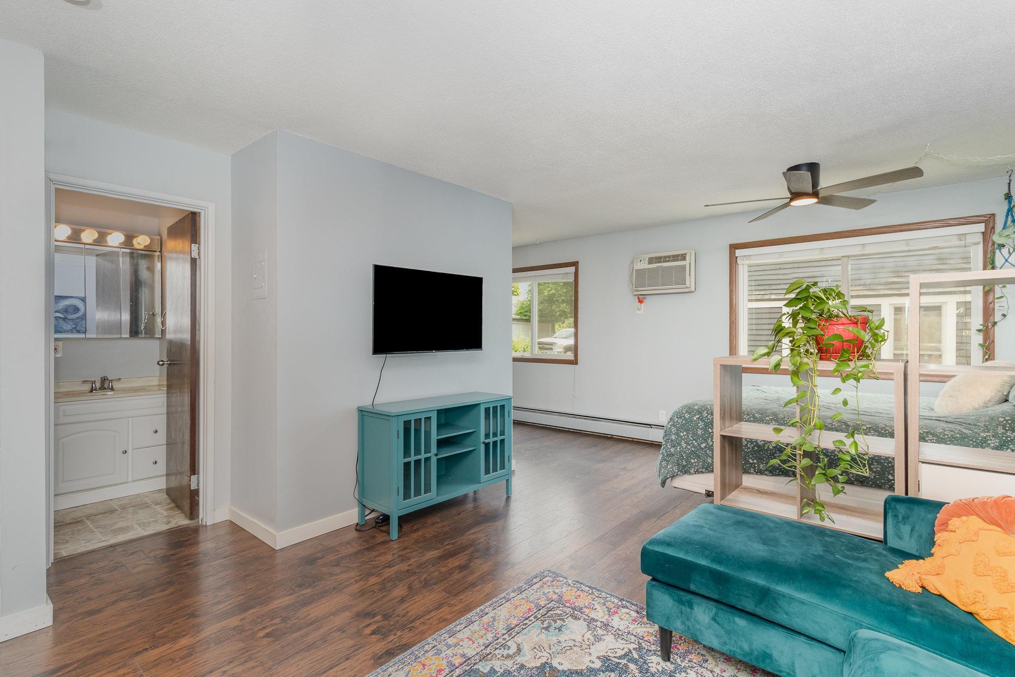 333 8th Street SE Unit: 105