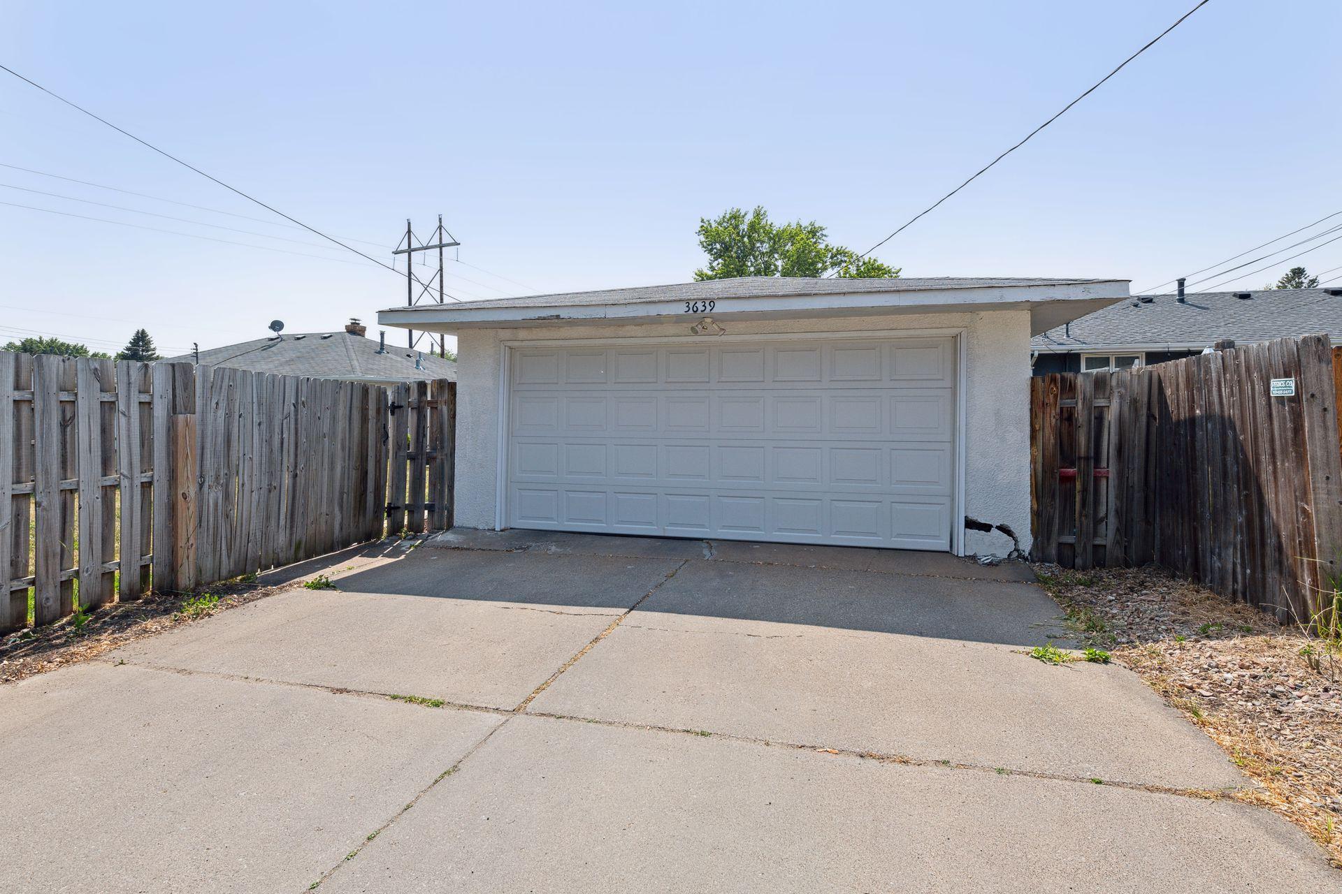 3639 Buchanan Street NE