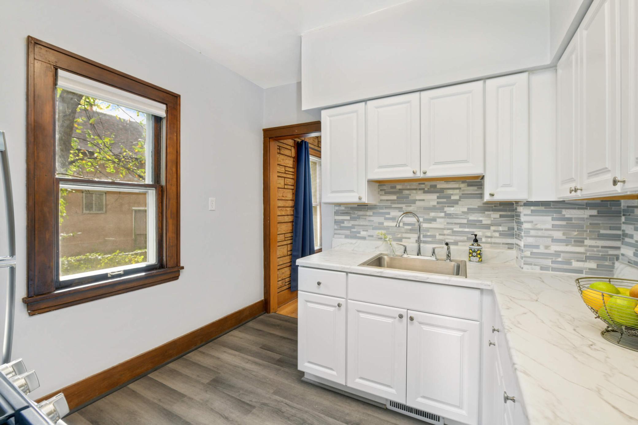 3606 Russell Avenue N