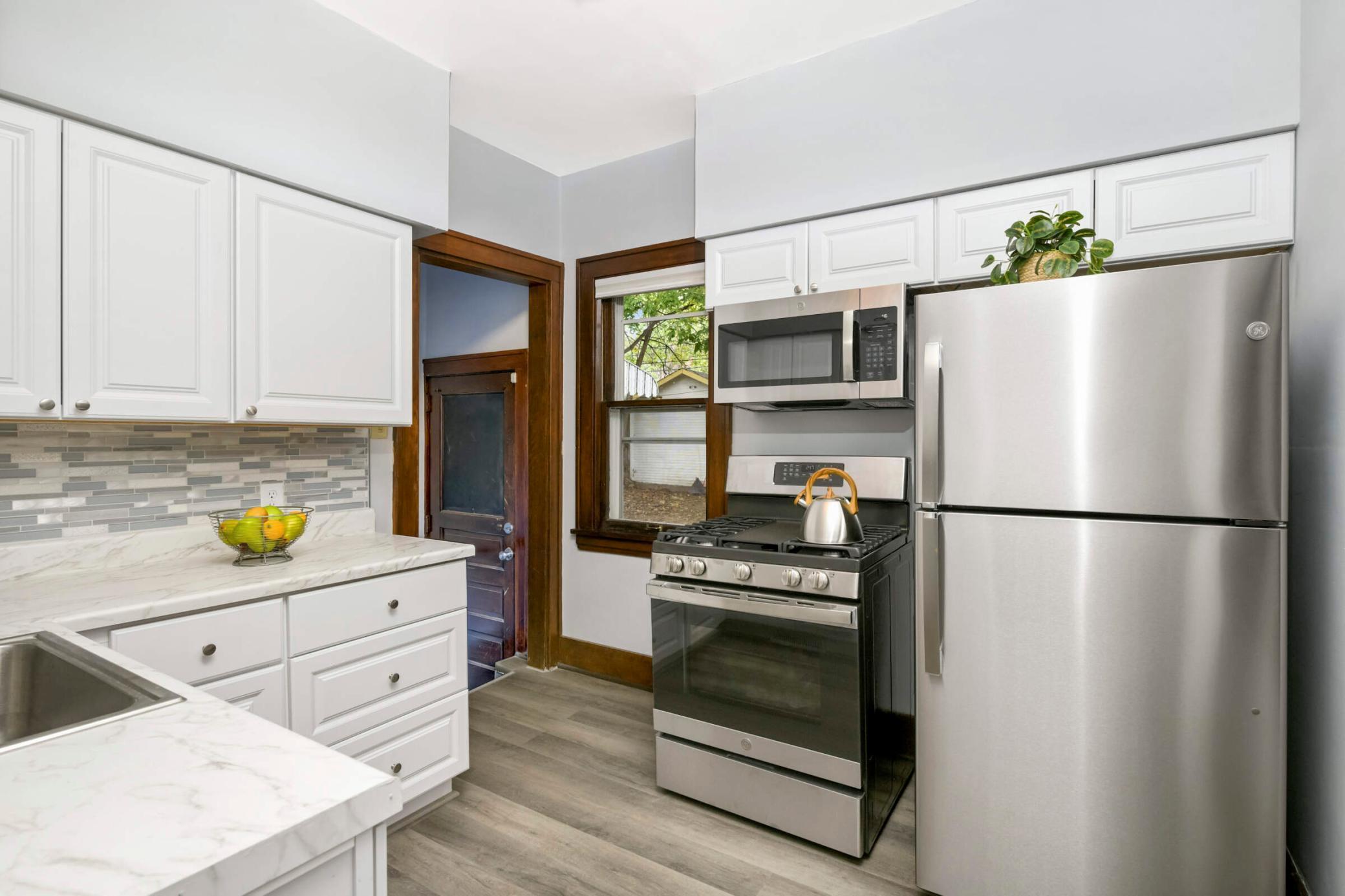 3606 Russell Avenue N