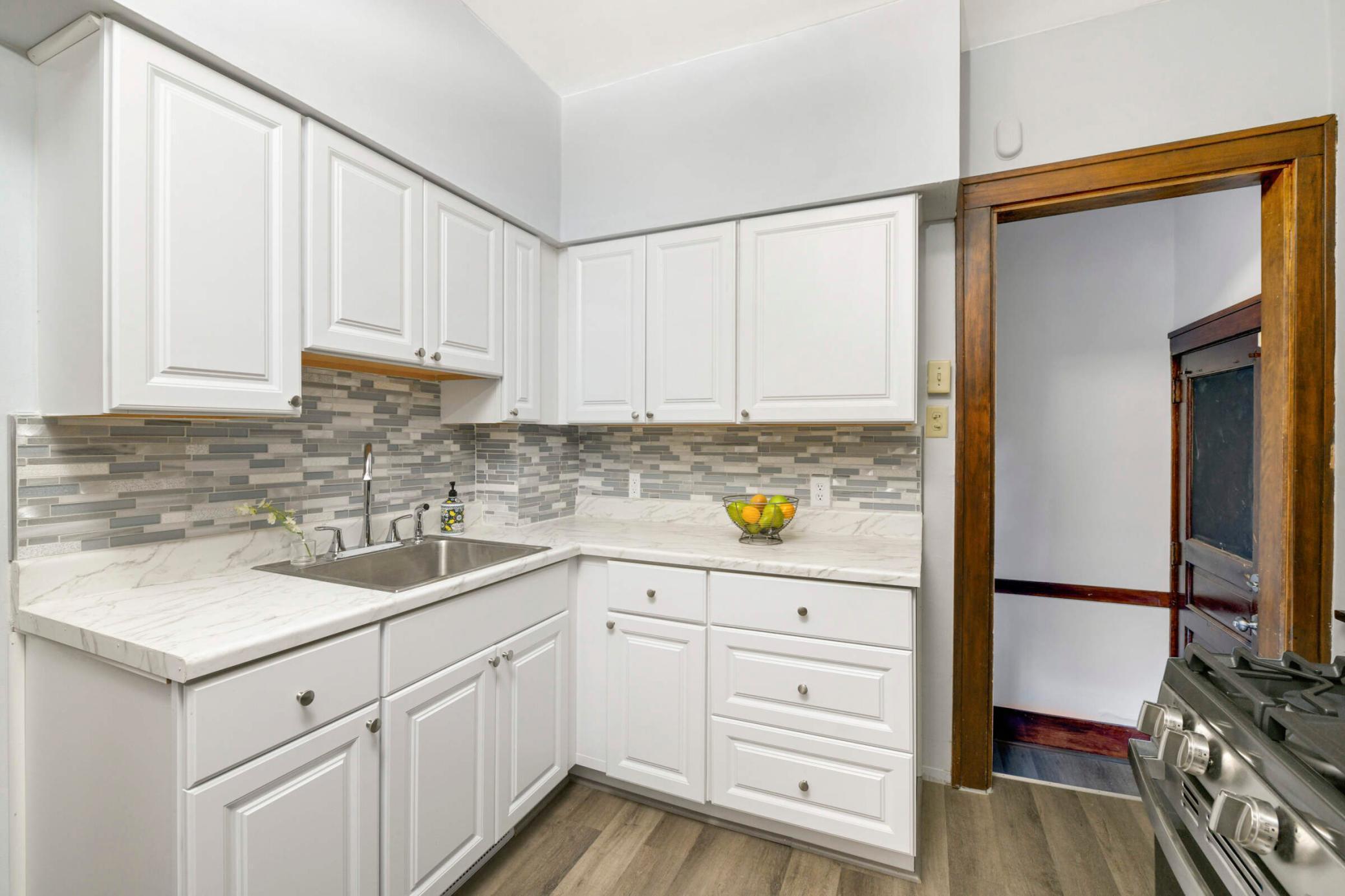 3606 Russell Avenue N