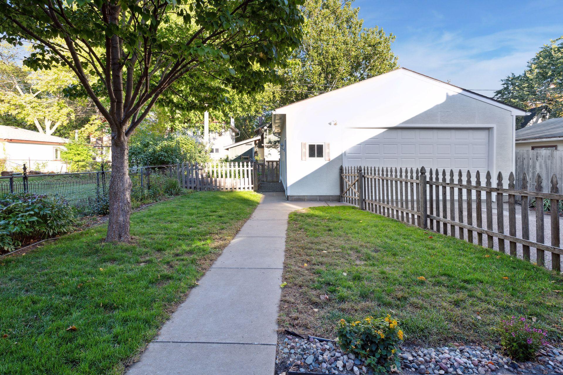 4107 Pillsbury Avenue S
