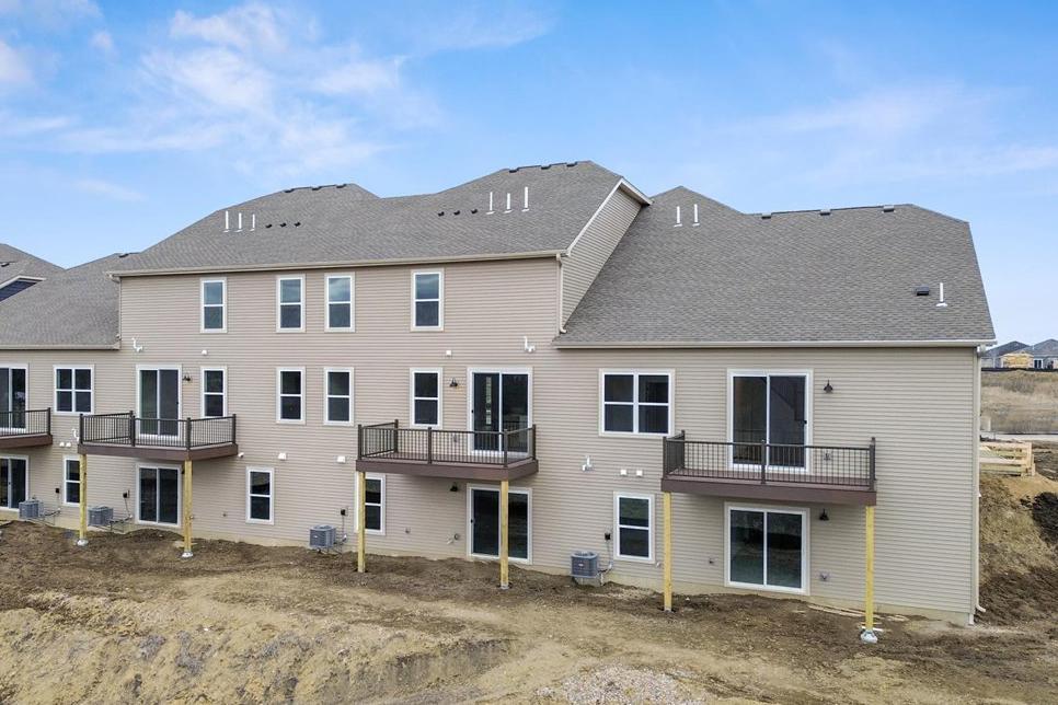 6727 Bluestem Way