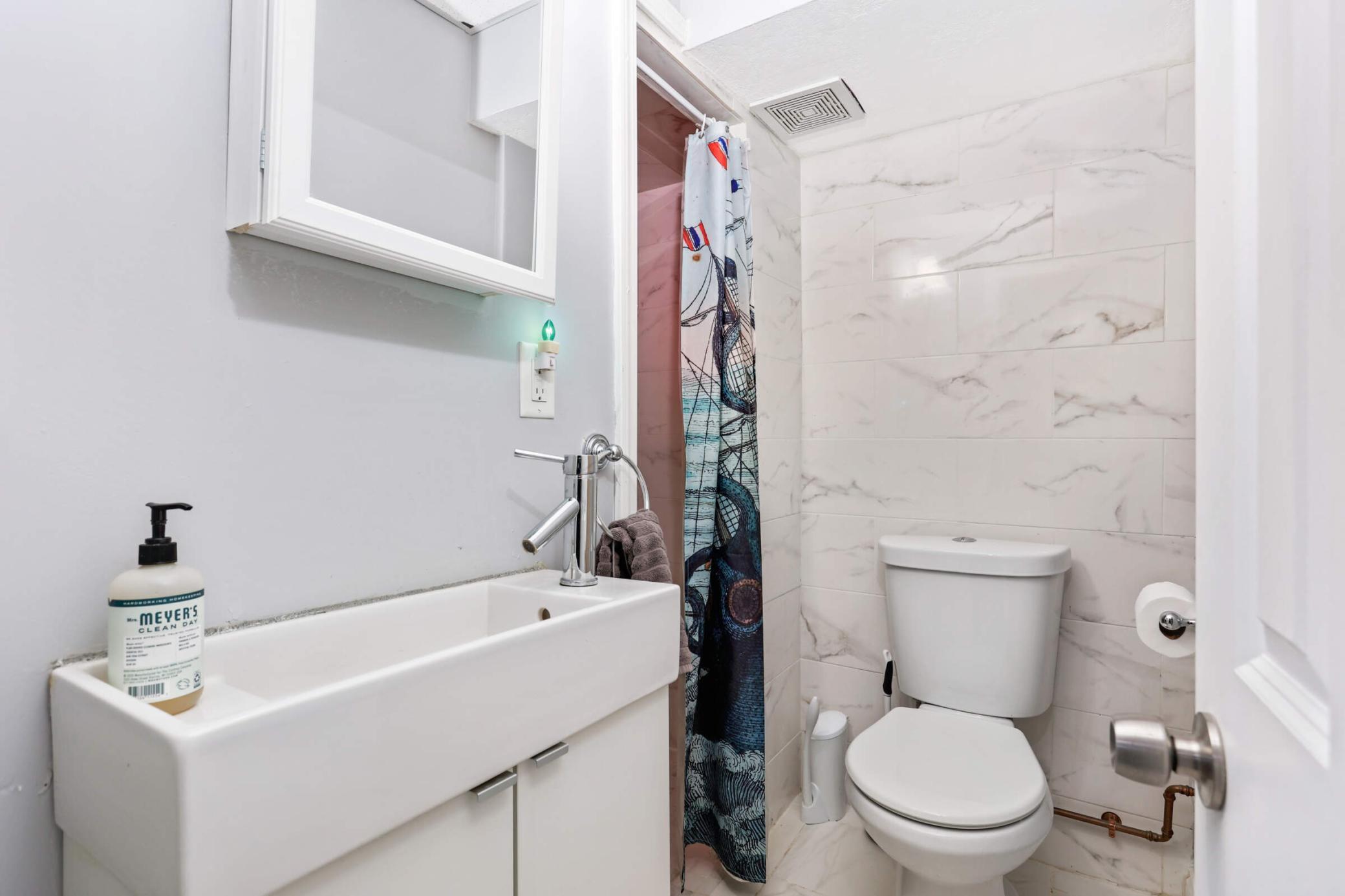 3442 Fillmore Street NE