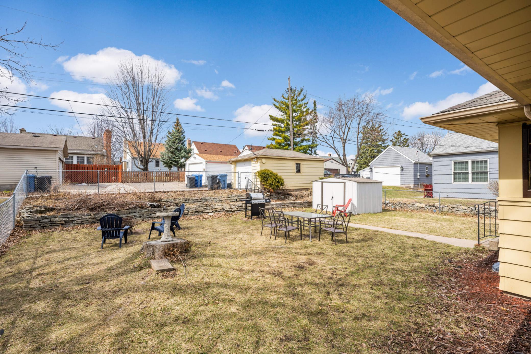3226 Buchanan Street NE