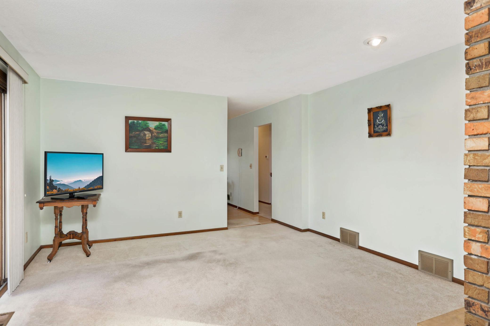 1690 Rockstone Lane